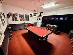 6 Bed Pool Home on Golf Community (208)
