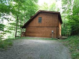 Wolf Laurel Bee Mountain Retreat - Pet Friendly