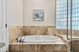 Belleza Del Mar with Game Room and Lakefront Pool