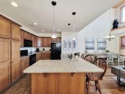 New! Peaceful Mountain Views, Deck, Trails nearby