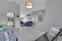 Flip Flops with Pool - Spa - Pet Friendly