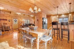 Timber Lodge/989 El Miner