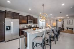 New Modern 5BEDS, 5BATHS ~ Windsor Cay
