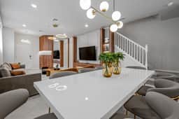 Modern Windsor Cay Retreat~5*~Pool