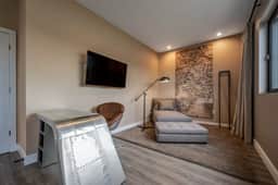 Modern 3BR Disney Retreat | Jacuzzi & BBQ Patio
