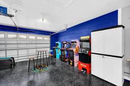 Spacious 4BR Family Villa Near Disney with Pool & Games