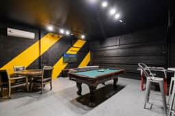 Large Luxury Villa | Sleeps 24 | Pool & Game Room