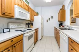 EV_76604 - Windsor Condo