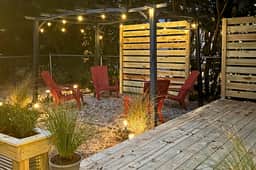 The Cozy Mitten – 2 Bedroom/1 Bath, Fenced Yard