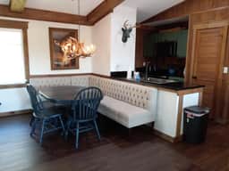 Adorable comfort on 2 acres close to hiking trails