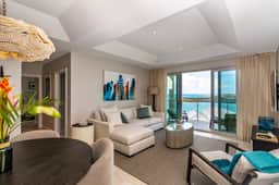 Jade - 2-Bed Luxury Suite with Ocean Views