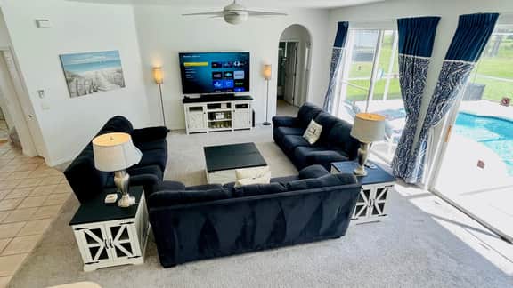 6 Bed Pool Home on Golf Community (208)