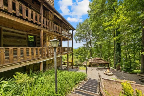 Logs of Luxury Cabin - Golfers Dream