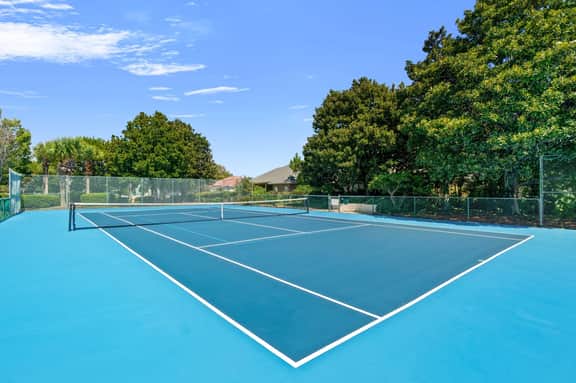 Blanc Bao with Pool and Pickleball