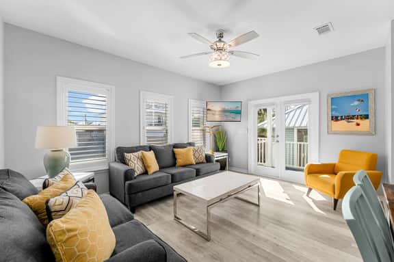 Claire De Lune with Pool and Beach Access