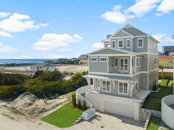 Tango Vista With Pool, Elevator, And Beach Views