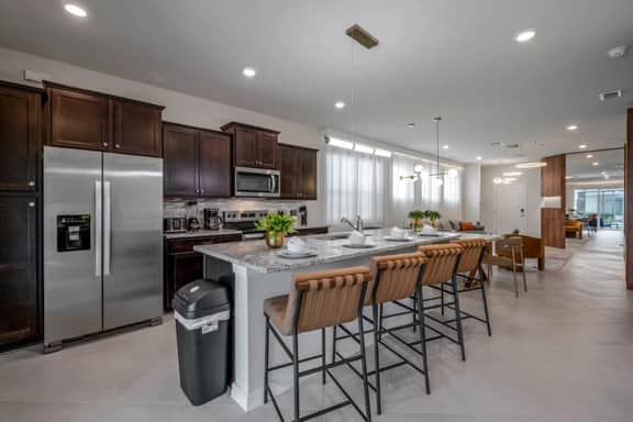 Modern Windsor Cay Retreat~5*~Pool