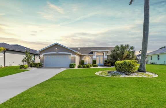 Living the Dream - Gulf Access - Pet Friendly