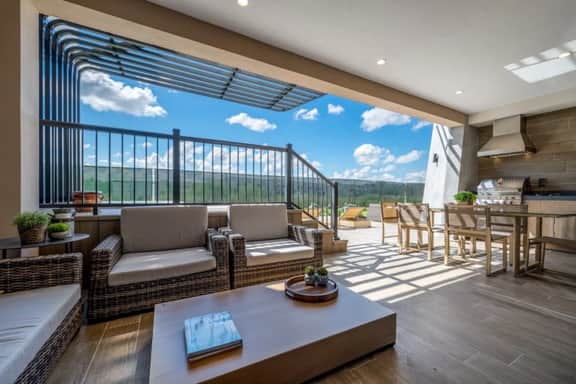 Luxury 3BR Townhouse Near Disney – Magic Village