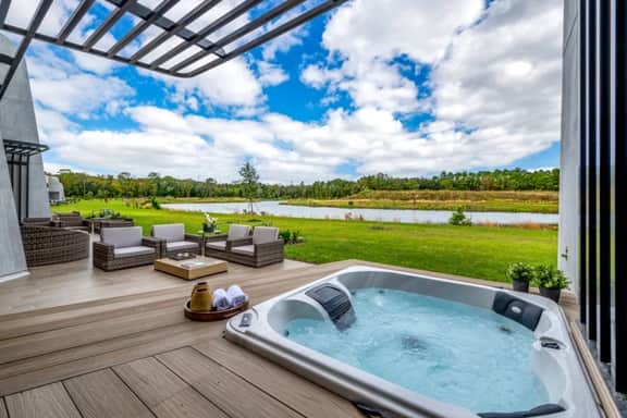 Luxury Family Townhouse Near Disney & Dining