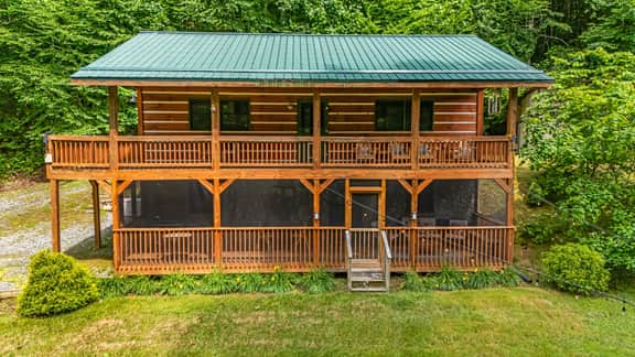 Creekside Cabin - Golf and Snow Skiing Access