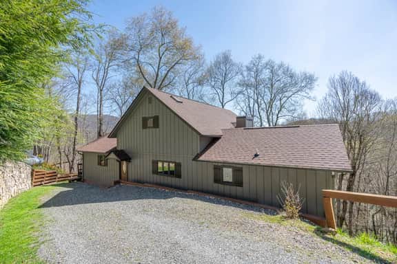 Wolf Ridge Retreat/Upscale Cabin/Skiing/Hiking