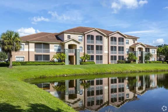 Enclave at College Pointe