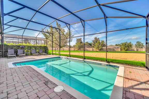 8BR Villa with Pool & Games Room, Sleeps 17