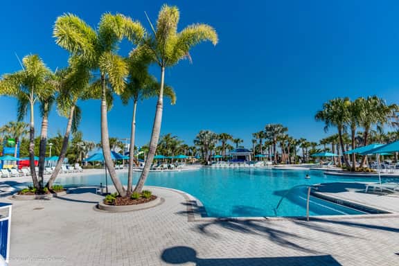 6 BR 5 BH Villa with Screened Private Pool