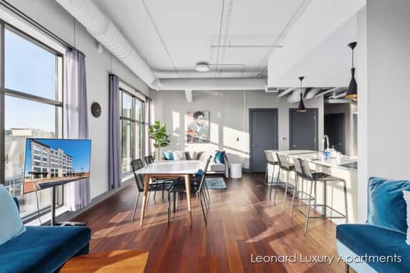 Cityscape Apartment - Leonard Building Muskegon
