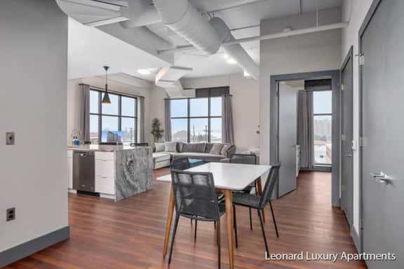Modern Corner Luxury Apartment - Leonard Building