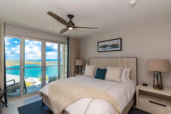 Rose Quartz - 2 Bedroom Luxury Suite with Ocean