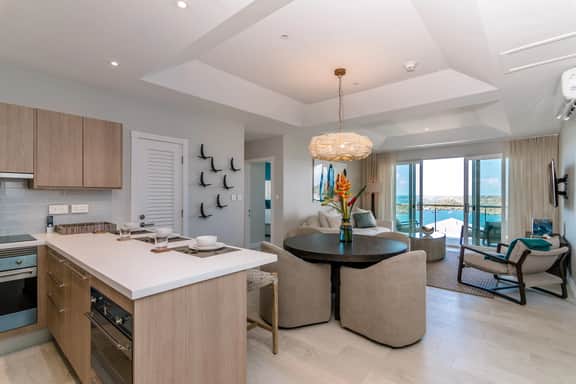 Jade - 2-Bed Luxury Suite with Ocean Views