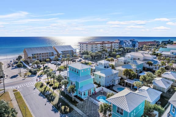 Crystal Playa with Private Pool and Beach Views