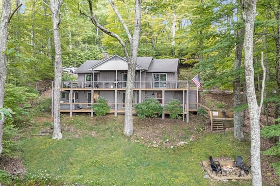Sundance View/792 McDaris Loop