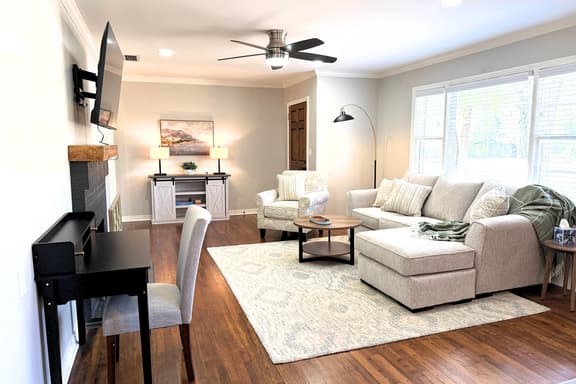Bainbridge 4BR/2BA Family Retreat Home